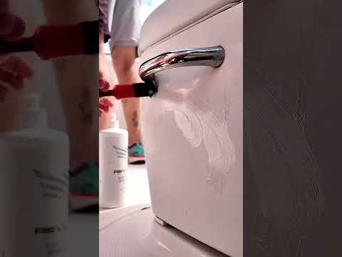 Cómo utilizar Rust Stain Remover de Revival Marine